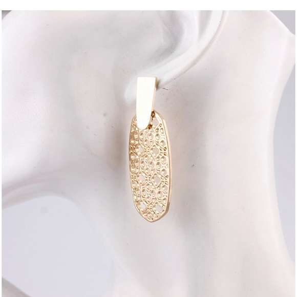 NEW Hollow Clover Filigree earrings 3 color choice - Picture 5 of 7